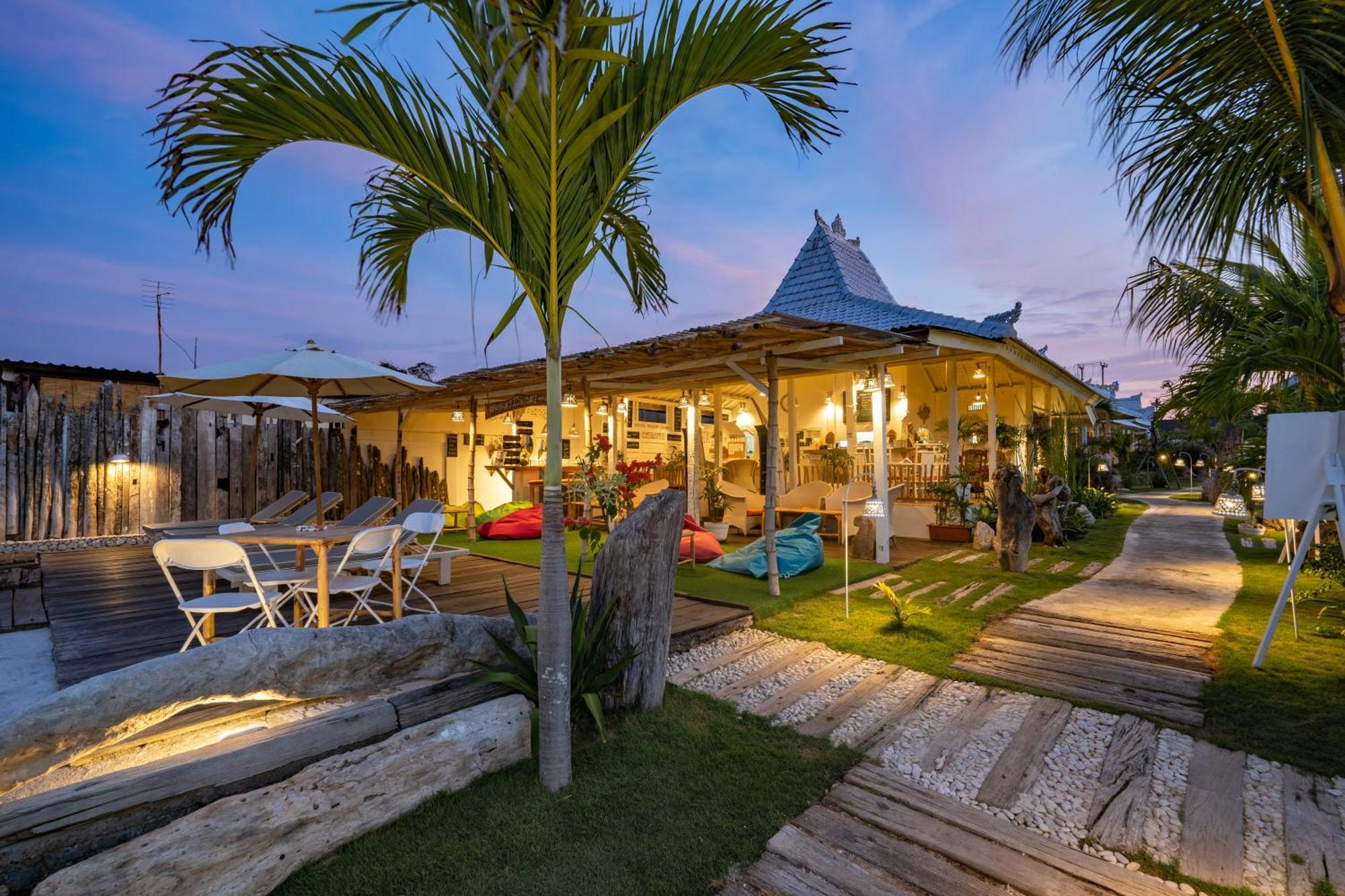 Paus Putih Hotel Lembongan Extérieur photo