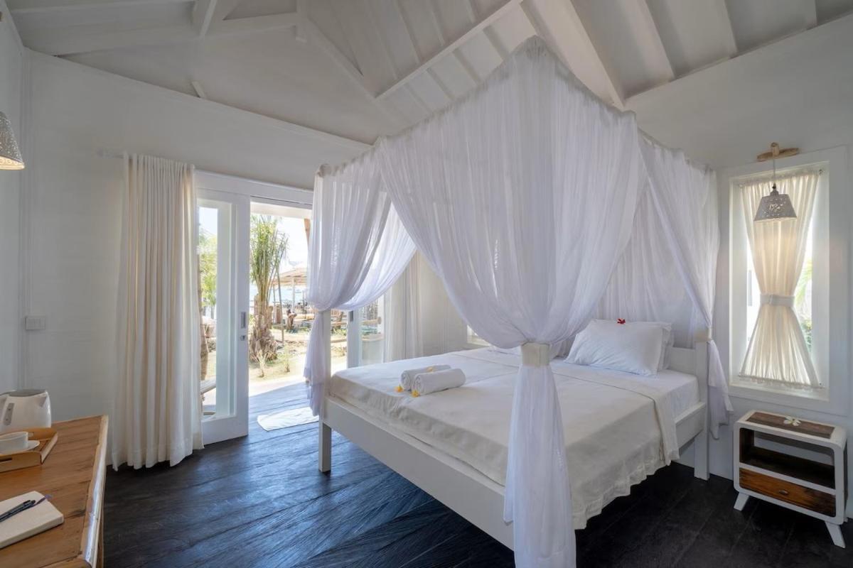Paus Putih Hotel Lembongan Extérieur photo
